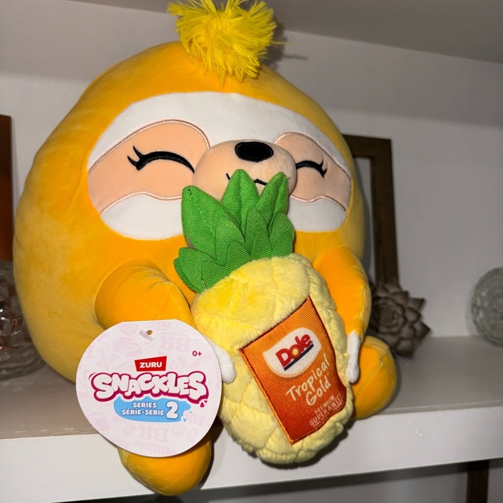 ZURU Snackles Series 2 Yellow Sloth Stuffed Animal